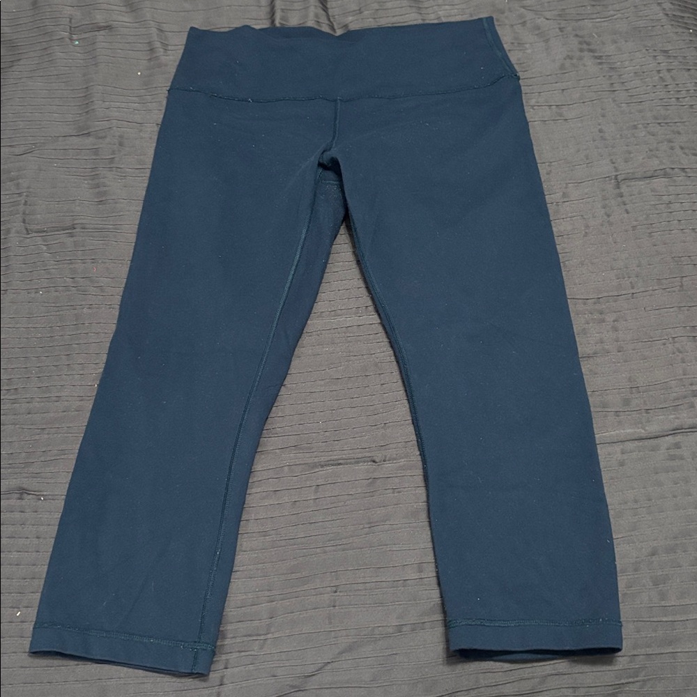 Lululemon Wonder Under Leggings 13” Size 12